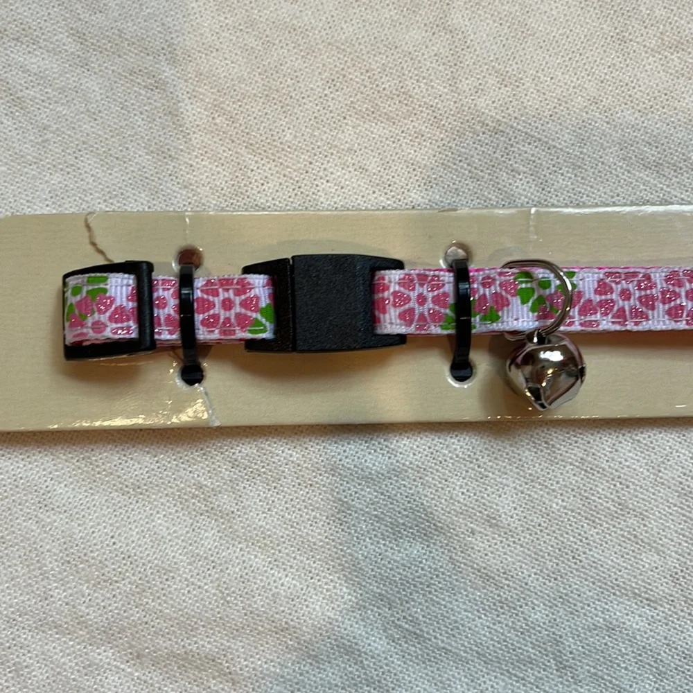 NWT Cat Collar